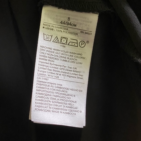 Banana Republic black ruffle sleeve Dress—Size 8 - Picture 3 of 6